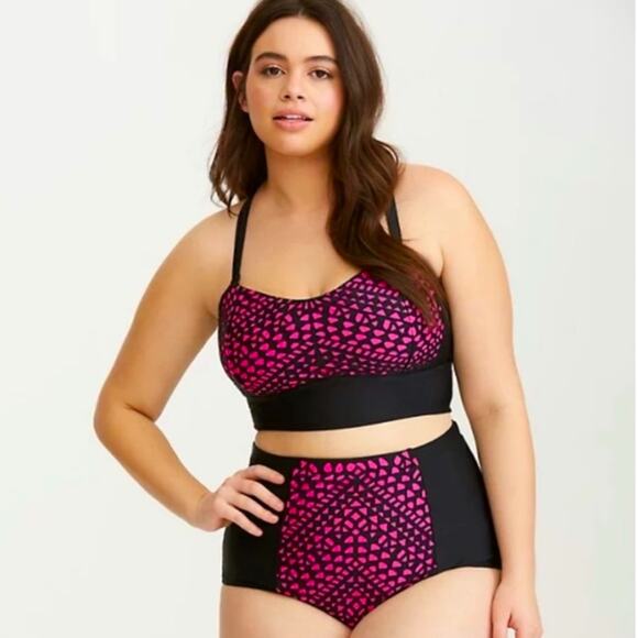 Torrid Bikini Pin-Up-Girl Style Hot Pink Black like NEW lazer  cut 14 16 - Picture 2 of 13